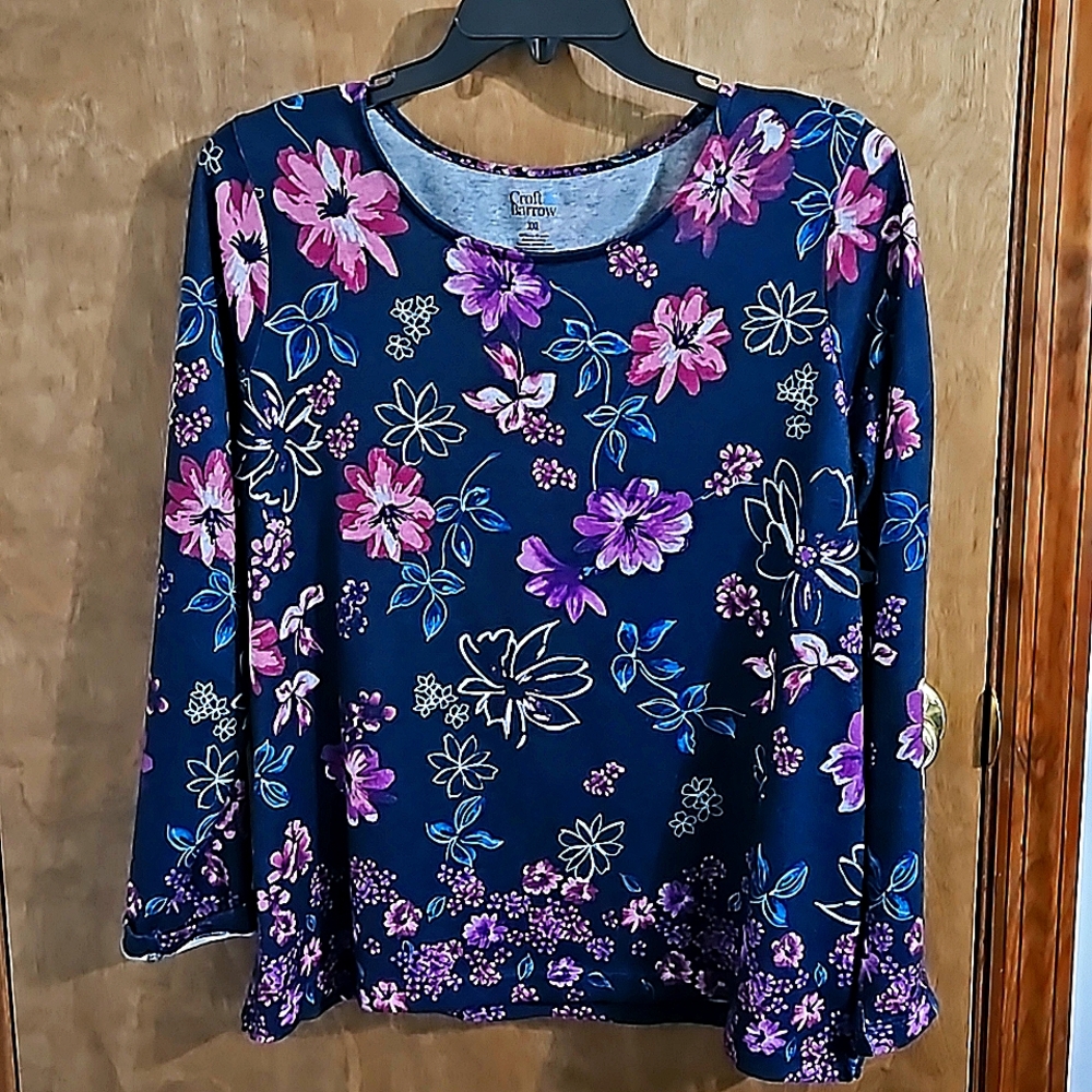 Croft & Barrow top. Only worn a few times navy with flowers.